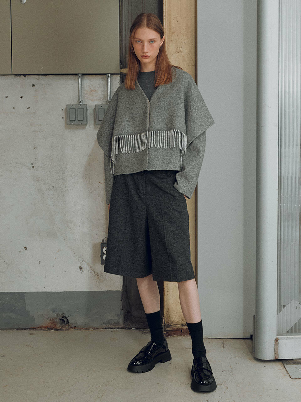 JOY GRYSON Cape Crop Handmade Jacket_Gray