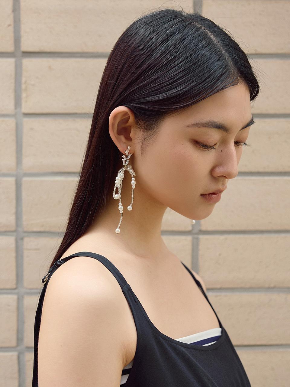 JUARR Pearl Ribbon Earring