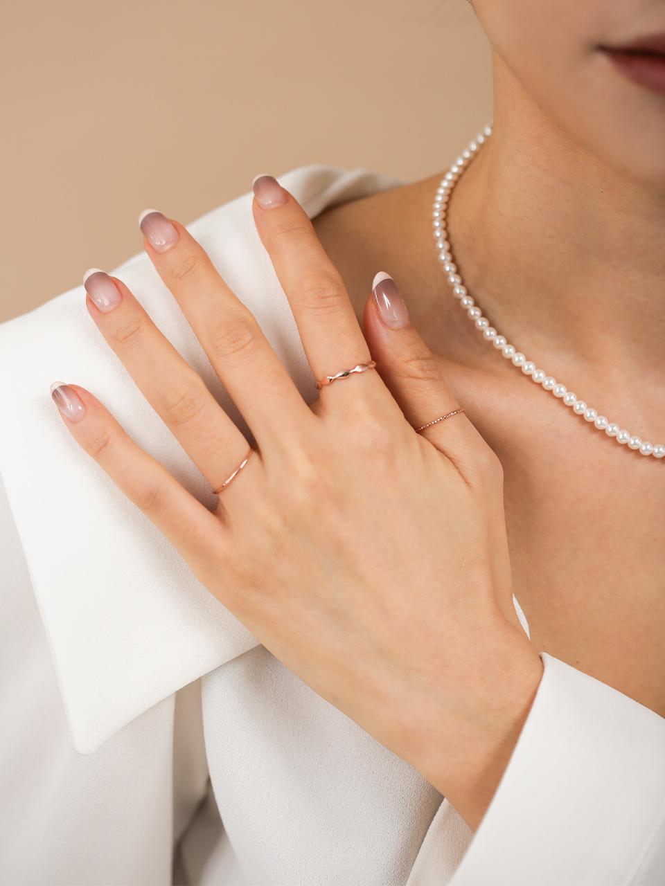 JUDY AND PAUL Mary Wavy Layered Rose Gold Ring Set