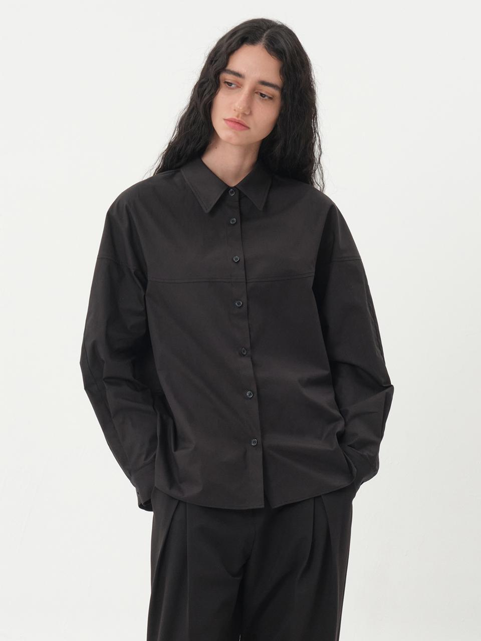 Jun by Jun k. Round Sleeve Blouse [Black]