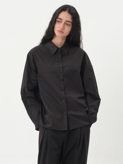 Jun by Jun k. Round Sleeve Blouse [Black]