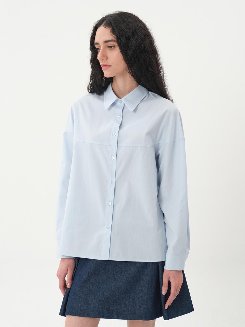 Jun by Jun k. Round Sleeve Blouse [Light Blue]