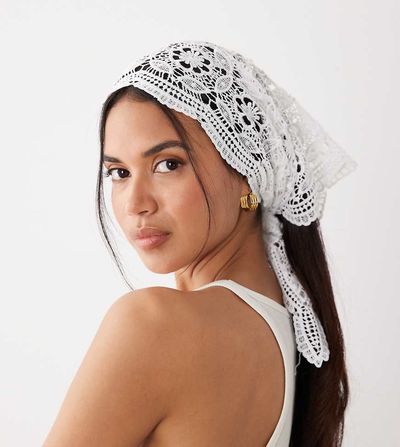 Kaiia Kaiia exclusive crochet headscarf in white