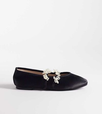 Kaiia Kaiia exclusive double strap pearl floral satin ballet flats in black