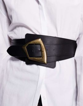 Kaiia Kaiia exclusive faux leather oversized gold-tone hardware detail waist belt in black-Multi