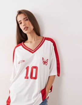 Kaiia Kaiia exclusive oversized v-neck soccer jersey in white and red