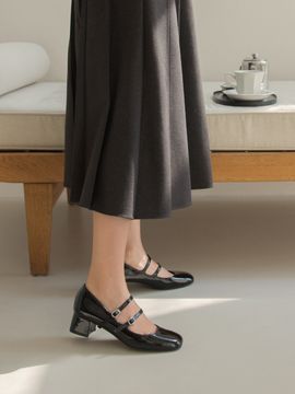 karen white Herb Pumps - Black