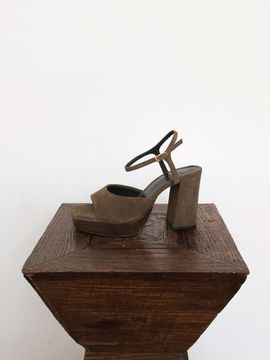 karen white Million 9cm Heeled Sandals (kw2833)