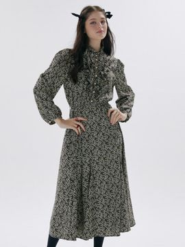 katiacho katiacho Ruffle Deco Black Flower Dress [Pink]