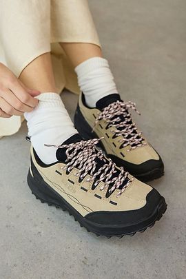 KEEN Keen Women's Jasper Zionic Sneakers in Safari/Pink/A, Women's at Urban Outfitters