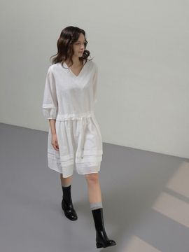 KELLY DONAHUE Light Volume V-neck Loose-fit Dress [Off White/ Black]