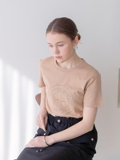 KELLY DONAHUE Silket Coin Logo T-shirt