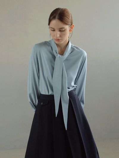 KELLY DONAHUE silky tie blouse