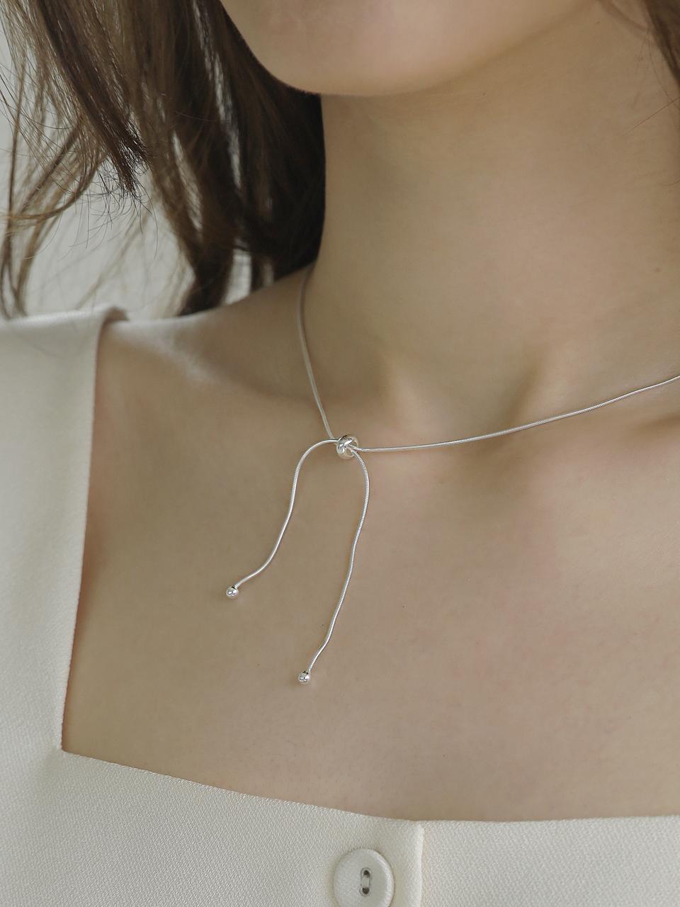 KELLY DONAHUE SILVER925 Loop Bowl Tie Necklace
