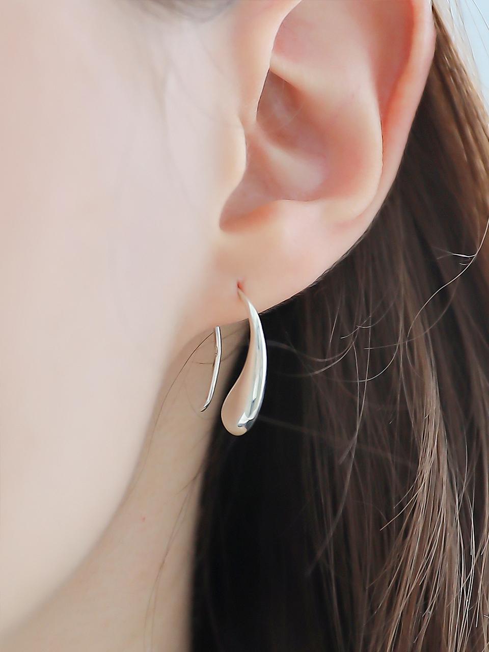 KELLY DONAHUE SILVER925 Water Drop Hook Earrings