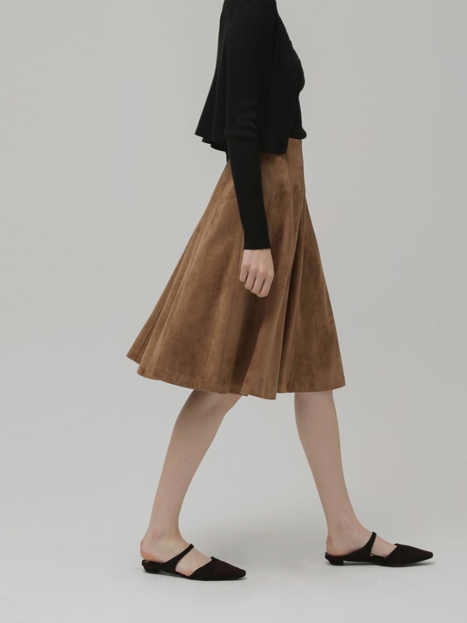 KELLY DONAHUE Suede Line Knee Length Flare Skirt