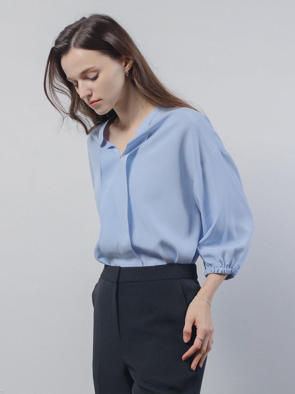 KELLY DONAHUE Tencel slit belted blouse