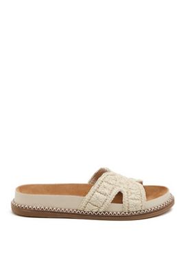 Kelsi Dagger Brooklyn Shayra Slides