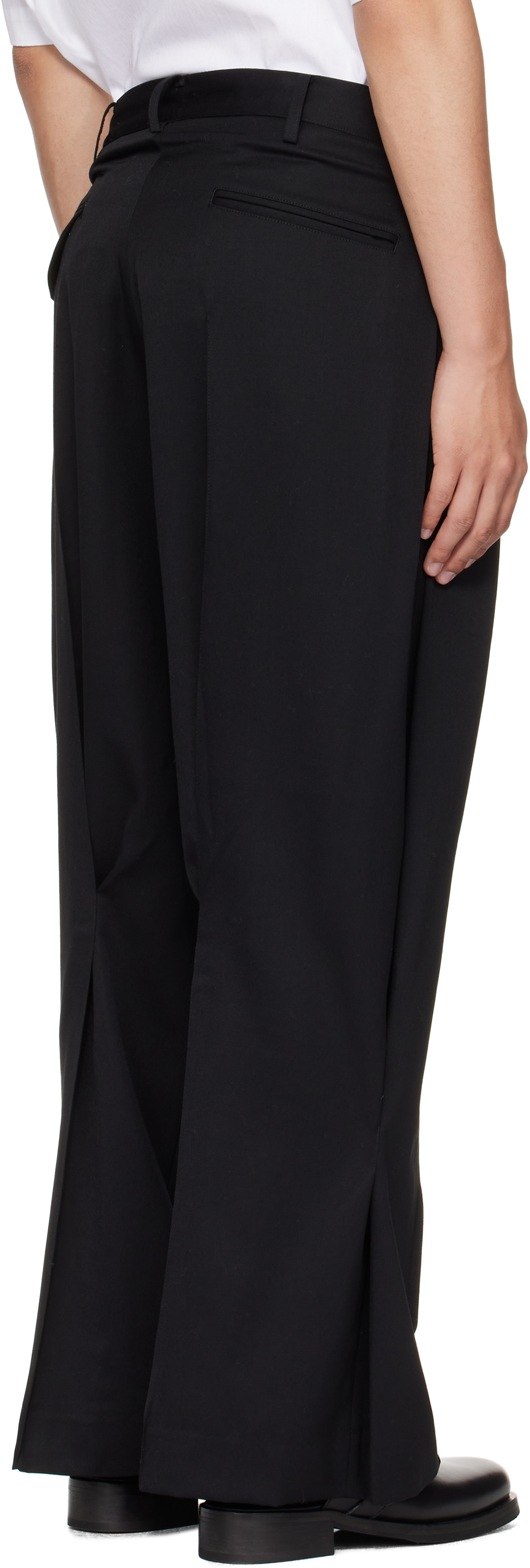 KHOKI - Black Tuck-Detail Trousers