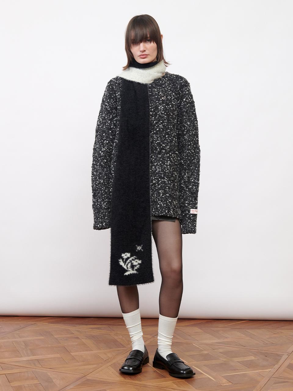 Kijun Fluffy Muffler UNISEX Black White