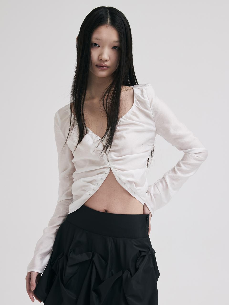 KILO HOOK SHIRRING BLOUSE_WHITE