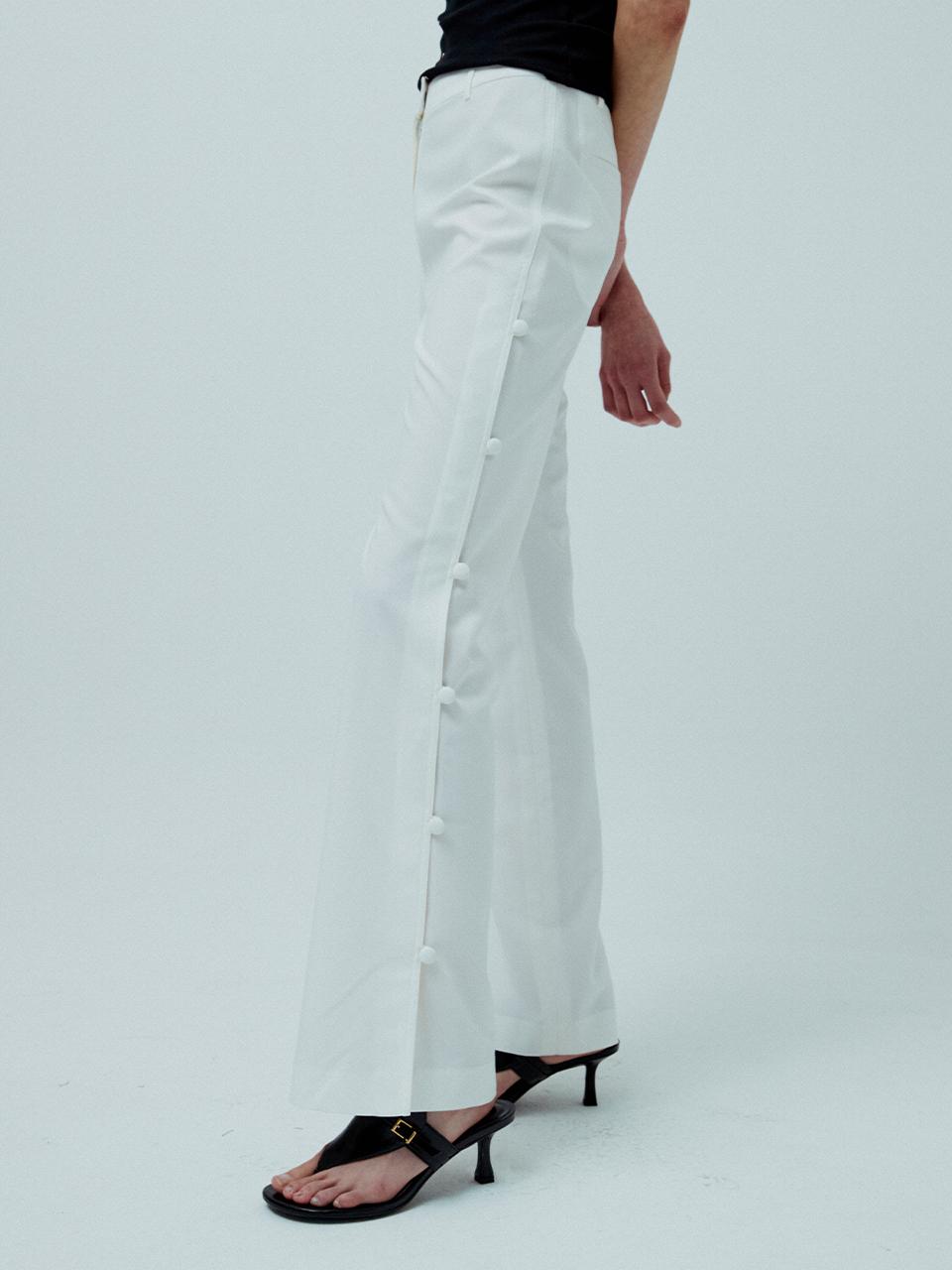 KILO SIDE BUTTON SLACKS _WHITE
