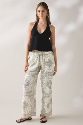 Kimchi Blue Kimchi Blue Maura Bandana Print Pull-On Pant in Neutral, Women's at Urban Outfitters