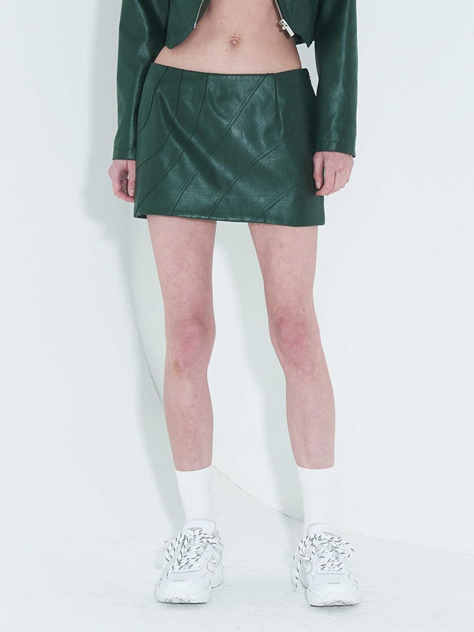 KIMZISU Faux-Leather Low Rise Mini Skirt _ Green