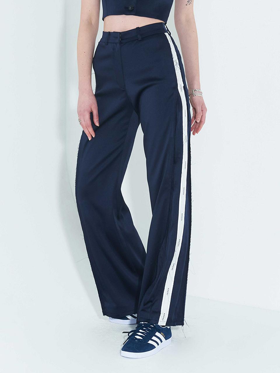 KIMZISU Pleated Logo-Tape Trousers _ Navy