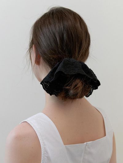 KINDABABY Coco Embroidery Lace Scrunchie_Black