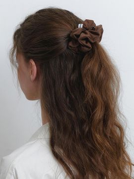 KINDABABY cubic point twill scrunch - matte brown