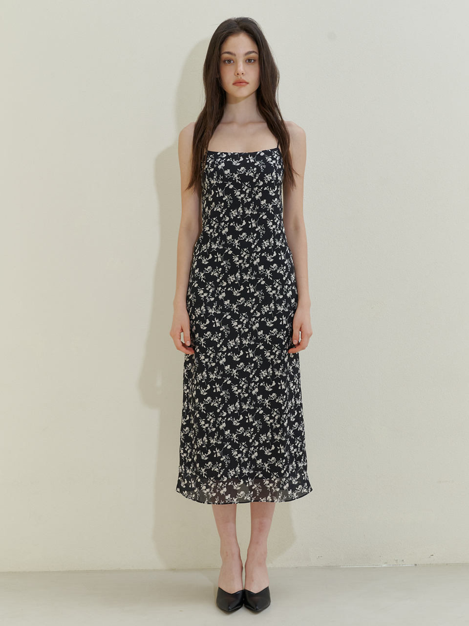 KINDABABY Iris Long Dress- Black