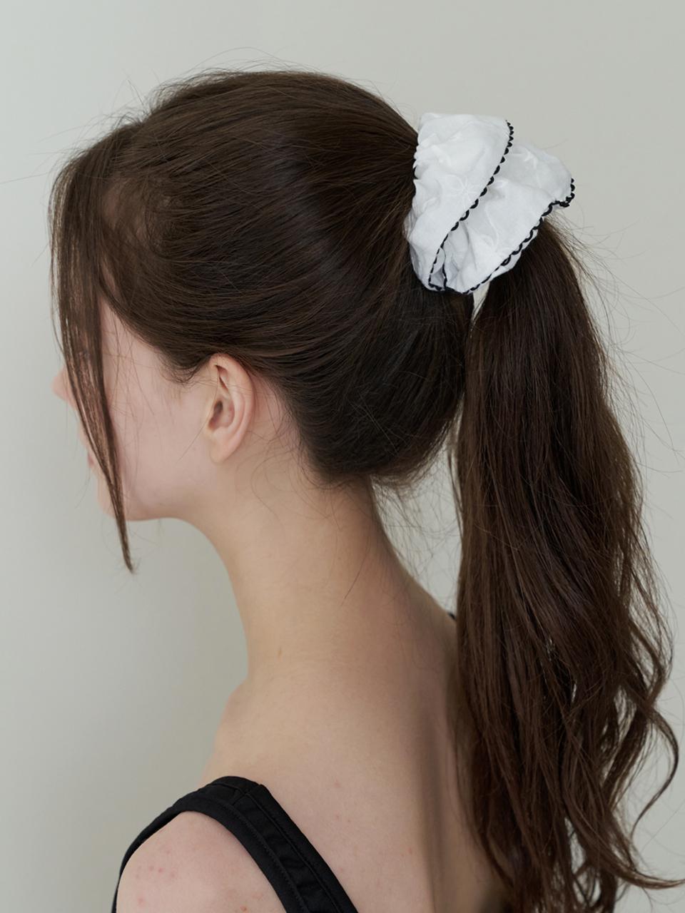 KINDABABY lovesome ribbon embroidery scrunch (2color)