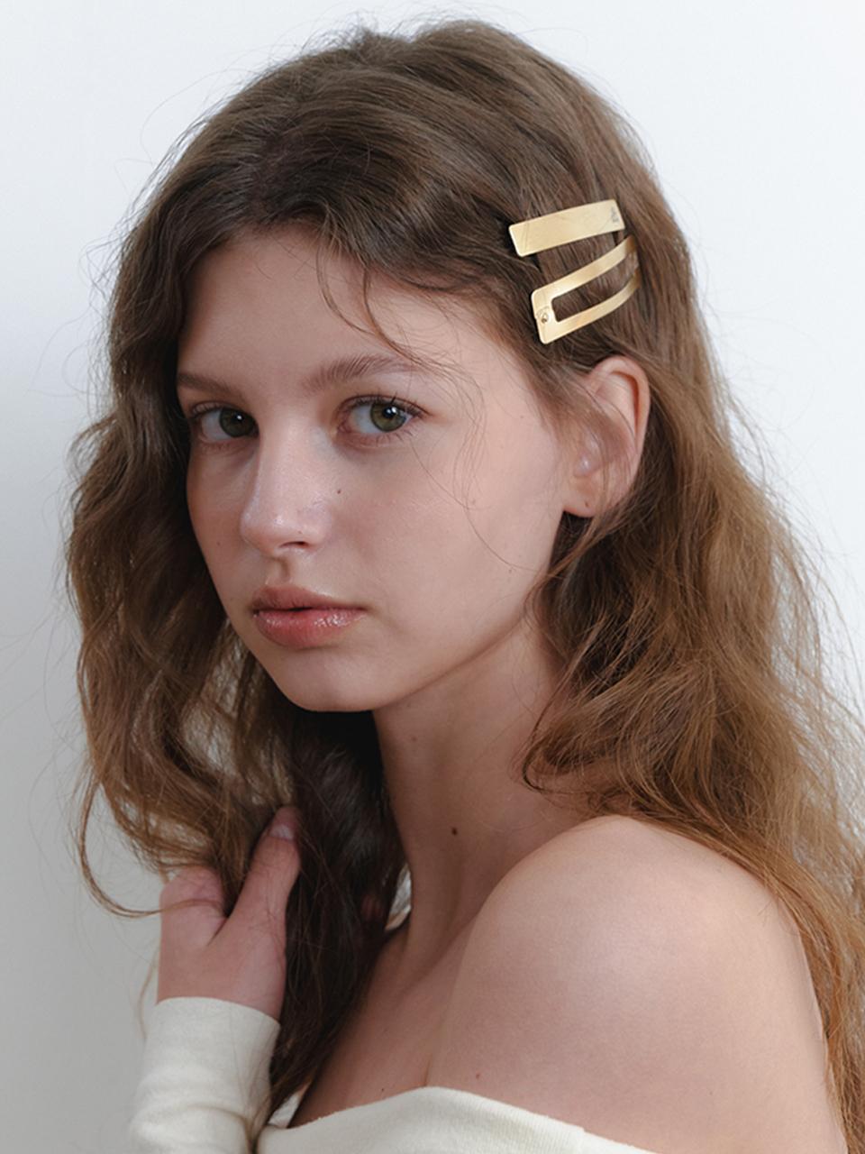 KINDABABY [set] classic logo pin. - matte gold
