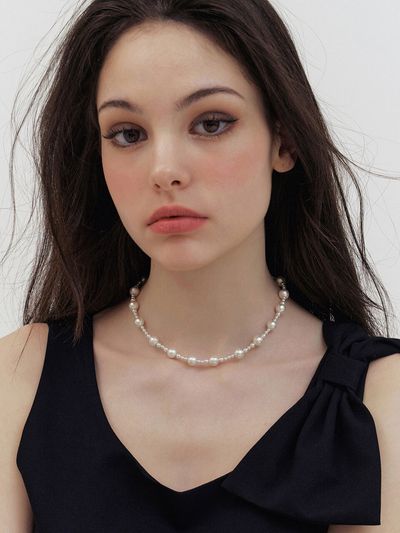 KINDABABY Swarovski and Cotton Mixed Ball Necklace