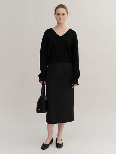 KINDERSALMON Anthe V-Neck Knit_Black