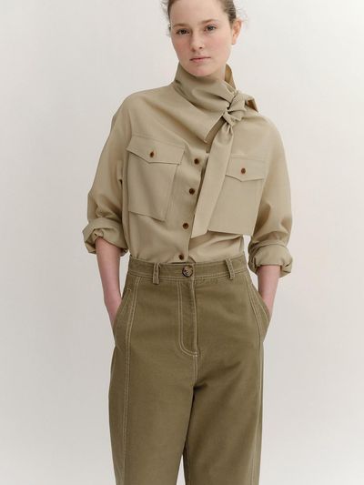 KINDERSALMON Eirene Blouse_Greenish Beige