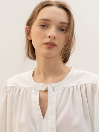 KINDERSALMON Gather Blouse_White