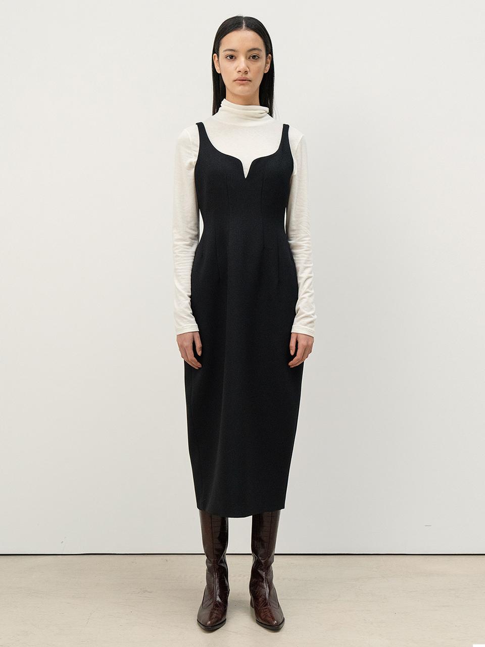 KINDERSALMON Voluminous Camisole Dress Black