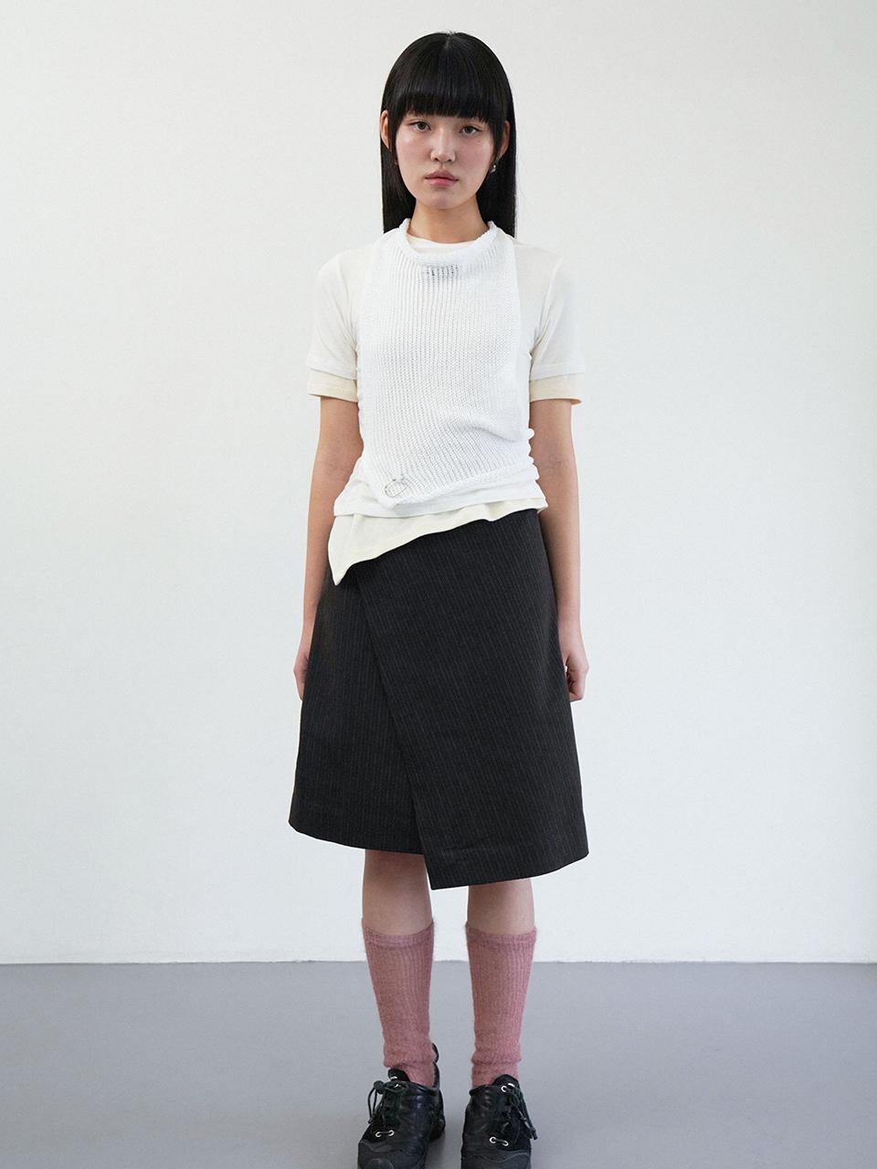 Kindred square knit vest in white