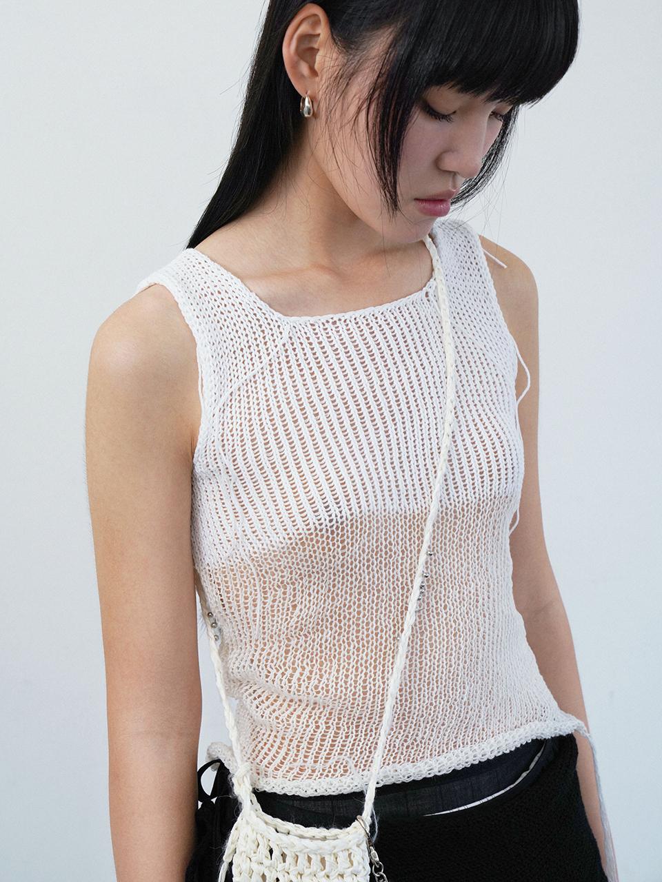 Kindred two toned knit sleeveless in white