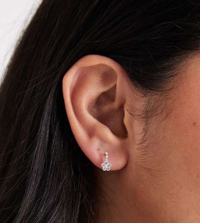 Kingsley Ryan Kingsley Ryan daisy drop stud earrings in sterling silver