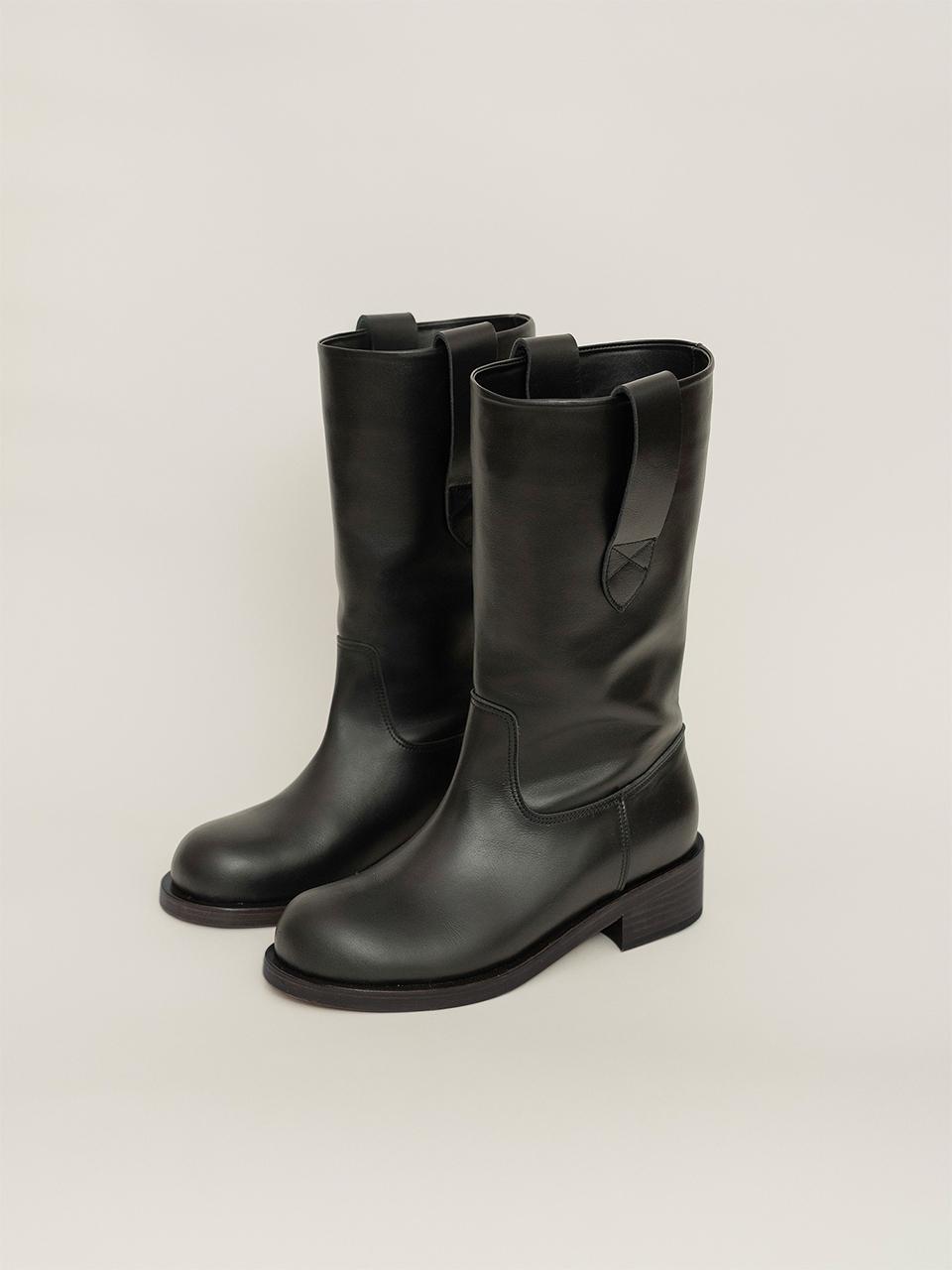 kiok Calf Leather Round Toe Tab-Detailed Midi Boots [Noir Oil]