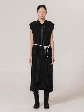 kiok Draped Silky Ribbon Dress [Noir]