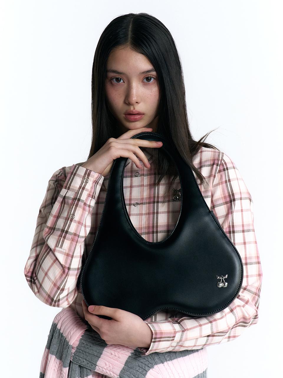 KIRSH Cheek Check Signature Handbag [Black]