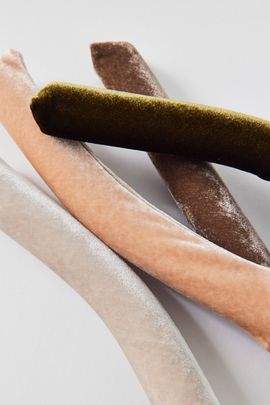KITSCH KITSCH Heatless Curling Jumbo Satin Flexi Rod Set in Rosewood at Urban Outfitters