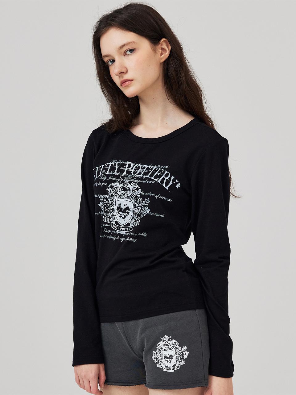 KITTY POTTERY Lettering Emblem Long-Sleeved T-Shirt Black