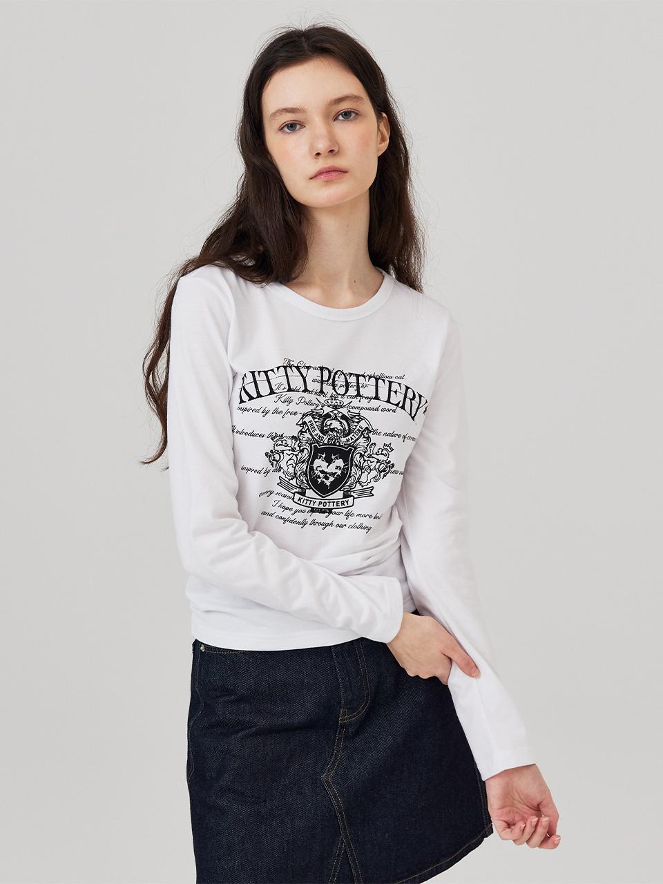 KITTY POTTERY Lettering Emblem Long-Sleeved T-Shirt White