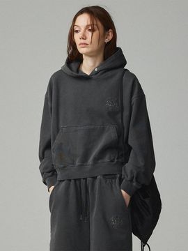 KITTY POTTERY Pigment Authentic Embroidered Crop Hoodie [Charcoal]