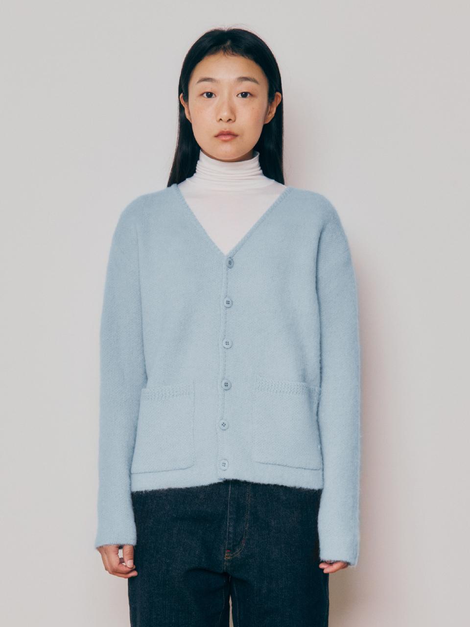 KNITLY [Women] Brushed Alpaca V-neck Cardigan (Sky)